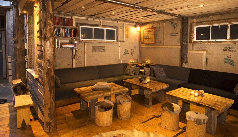 Basecamp Hotel Longyearbyen Exteriér fotografie