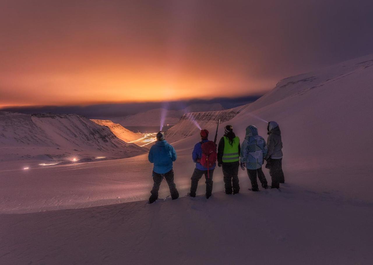 Basecamp Hotel Longyearbyen Exteriér fotografie